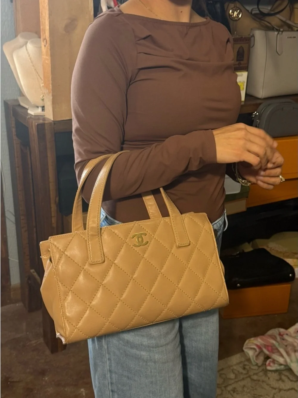 CHANEL Beige Quilted Tote Bag - Picture 7 of 7